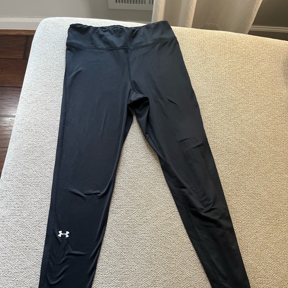 Under Armor black leggings